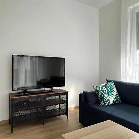 Przepiorki Z Ogrodem I Garazem Apartment