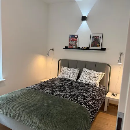 Apartment Przepiorki Z Ogrodem I Garazem *