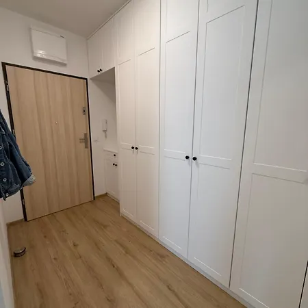 Apartment Przepiorki Z Ogrodem I Garazem *